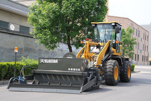 道路清扫车操作规范及作业注意事项